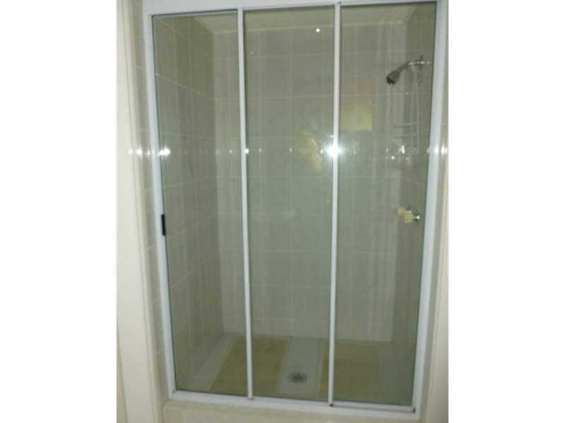 3/457 ESPLANADE, Torquay QLD 4655