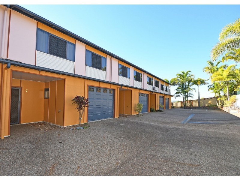 Units 5 to 7 41 Ariadne Street, River Heads QLD 4655