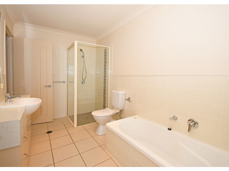 Units 5 to 7 41 Ariadne Street, River Heads QLD 4655