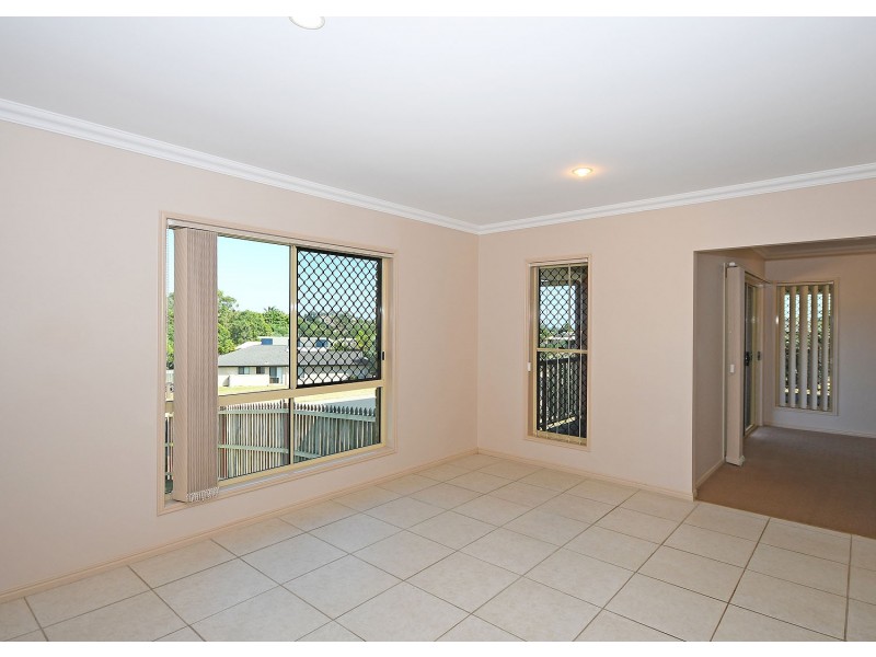 27 Gundesen Drive, Urraween QLD 4655