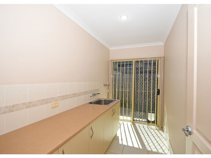 27 Gundesen Drive, Urraween QLD 4655