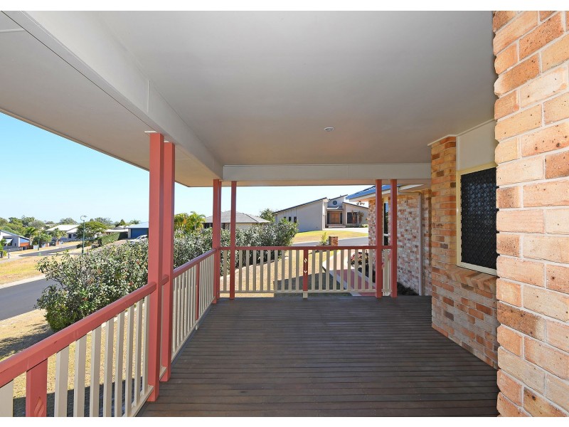27 Gundesen Drive, Urraween QLD 4655