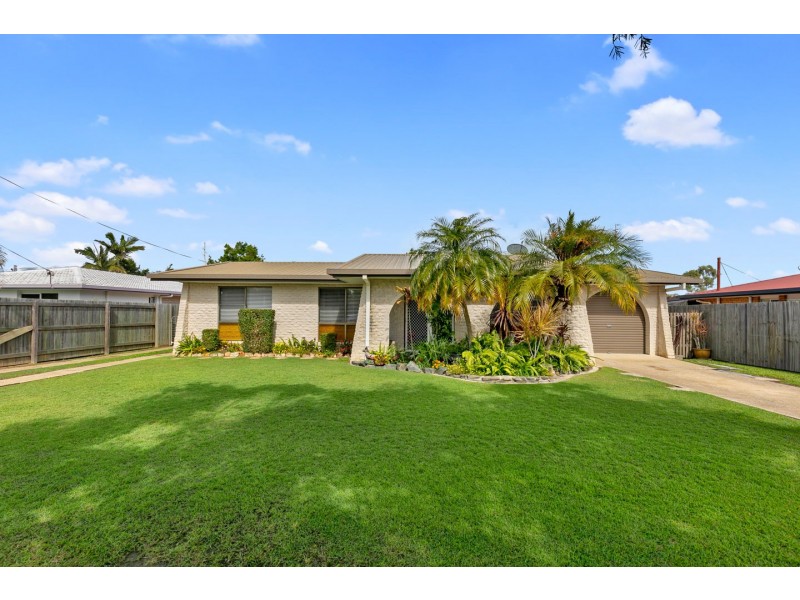 35 Sunset Crescent, Torquay QLD 4655