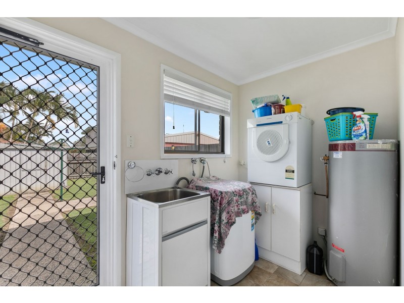 35 Sunset Crescent, Torquay QLD 4655