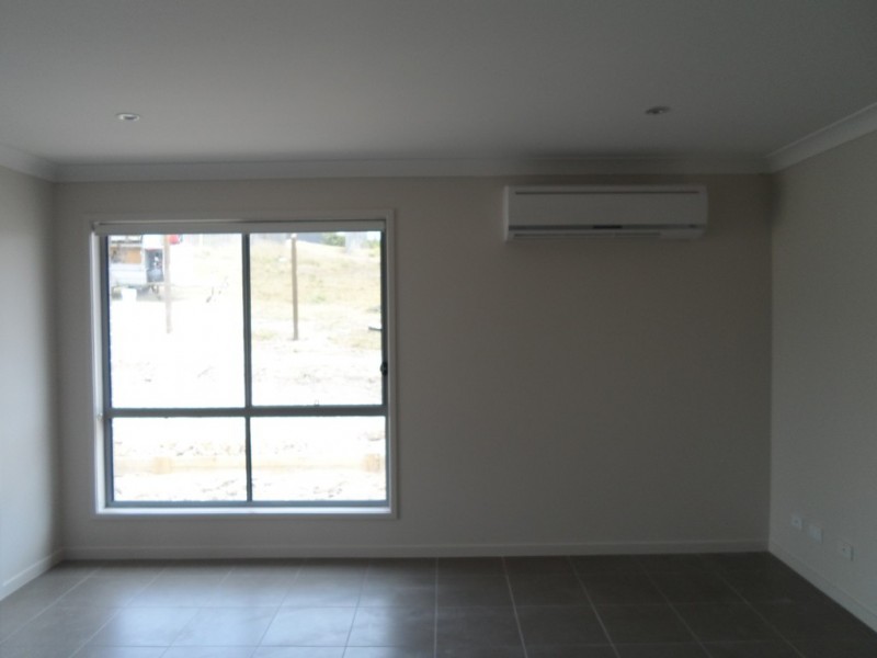 12 Mia Court, Nikenbah QLD 4655