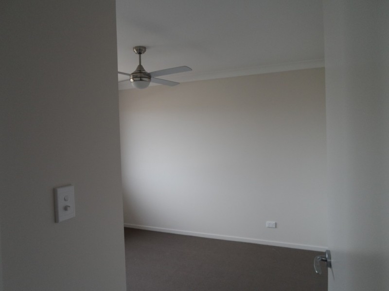 12 Mia Court, Nikenbah QLD 4655