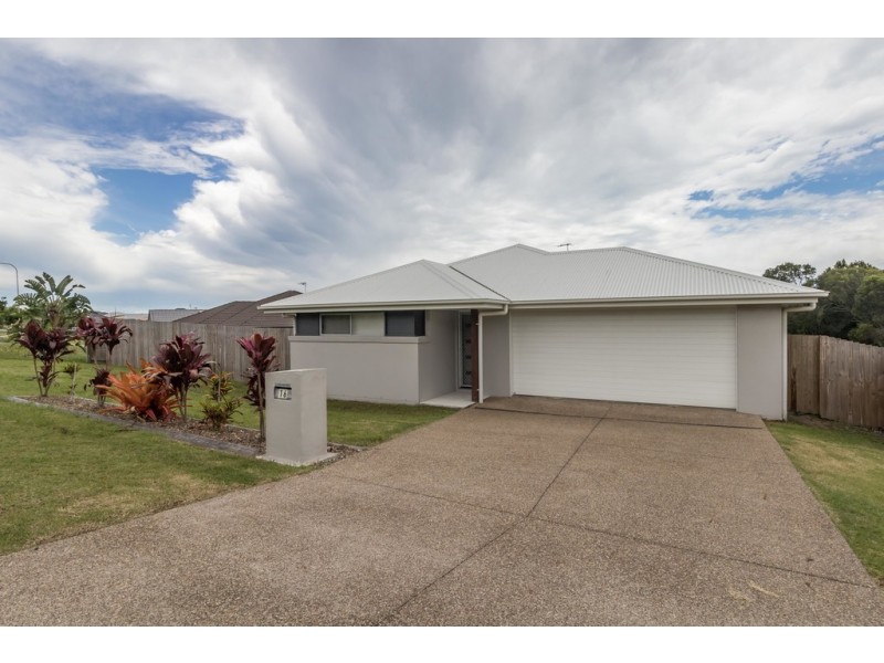 16 Steel Street, Nikenbah QLD 4655
