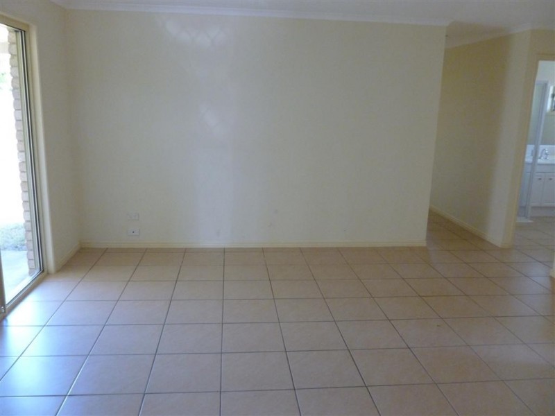 10 Gunsynd Way, Point Vernon QLD 4655