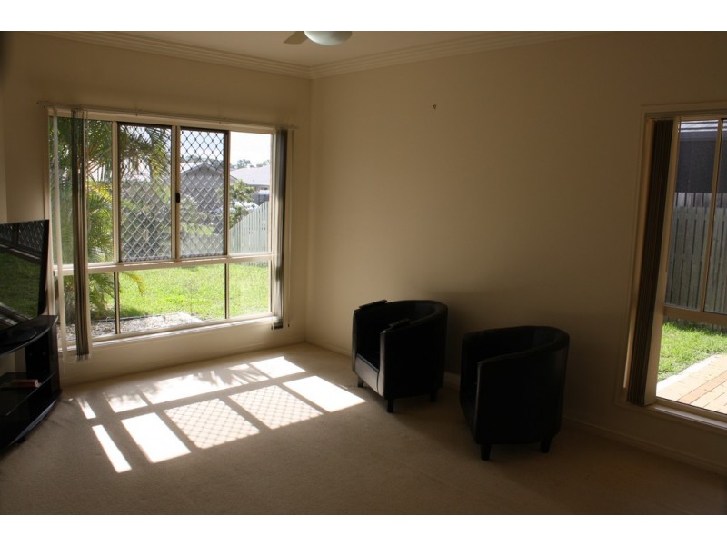 17 Harly Court, Urraween QLD 4655