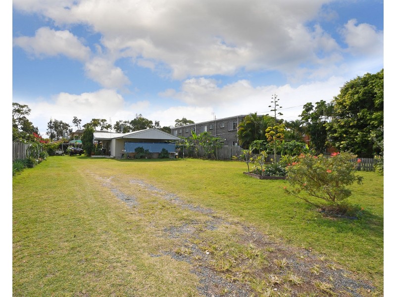 12 Campbell Street, Torquay QLD 4655