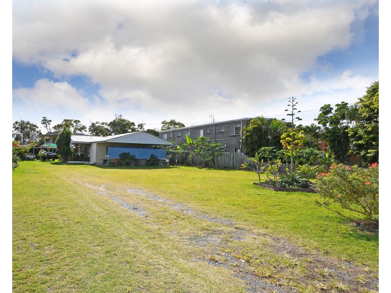 12 Campbell Street, Torquay QLD 4655