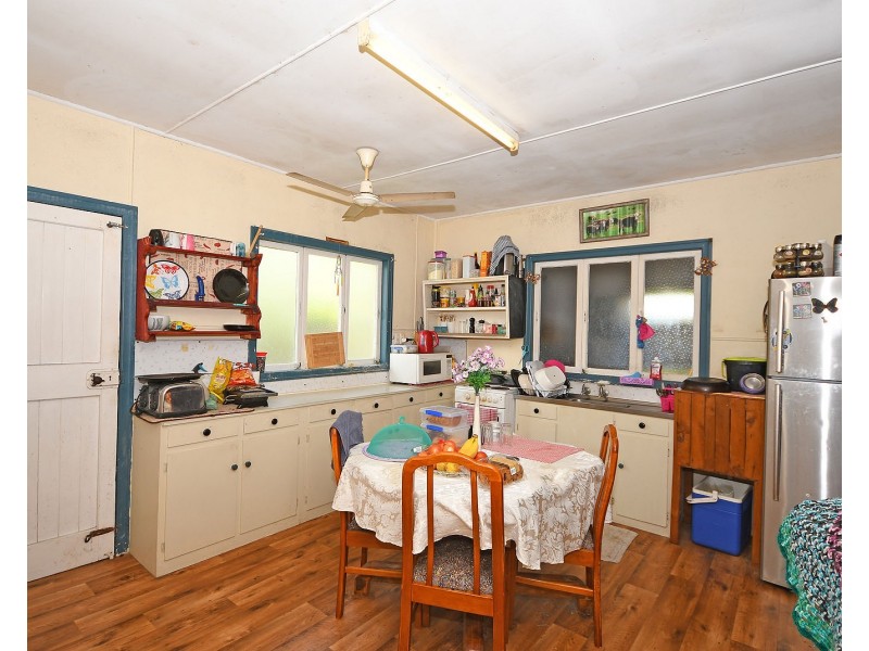 12 Campbell Street, Torquay QLD 4655