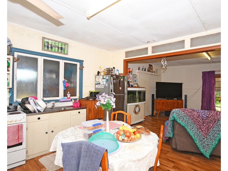 12 Campbell Street, Torquay QLD 4655
