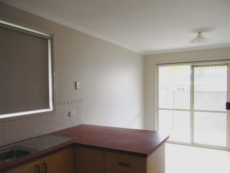 125 Hammond Street, Urangan QLD 4655