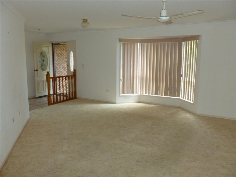 3 Kookaburra Drive, Eli Waters QLD 4655