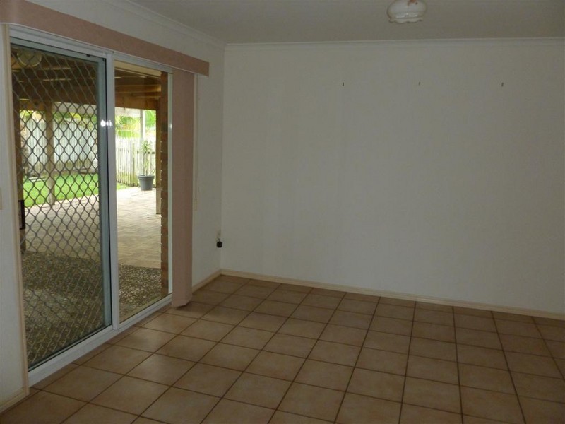 3 Kookaburra Drive, Eli Waters QLD 4655