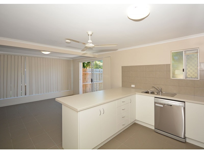 1/184 Torquay Road, Scarness QLD 4655