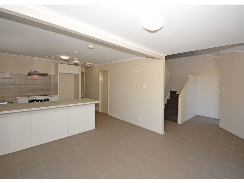 1/184 Torquay Road, Scarness QLD 4655