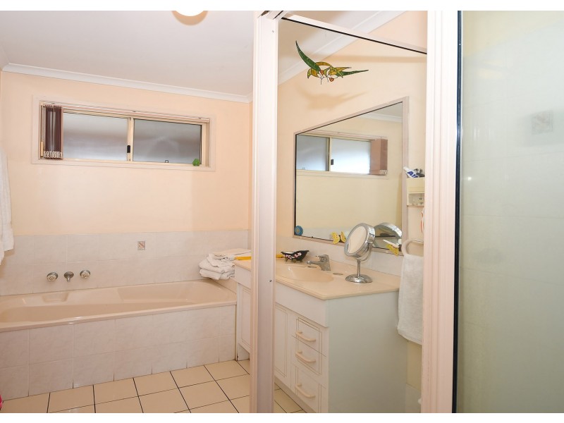 3 Green Close, Urraween QLD 4655