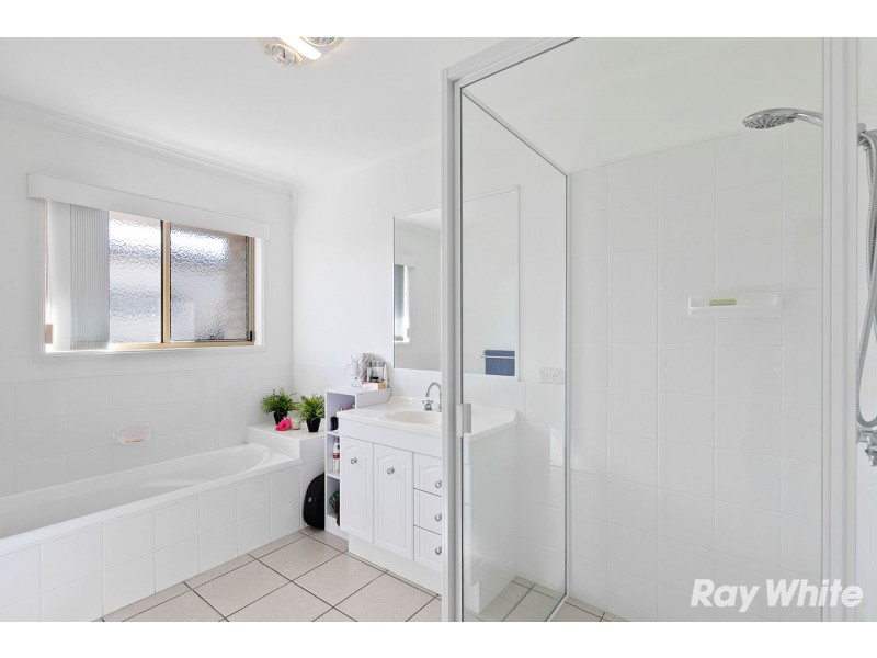 10 Warringal Court, Burrum Heads QLD 4659