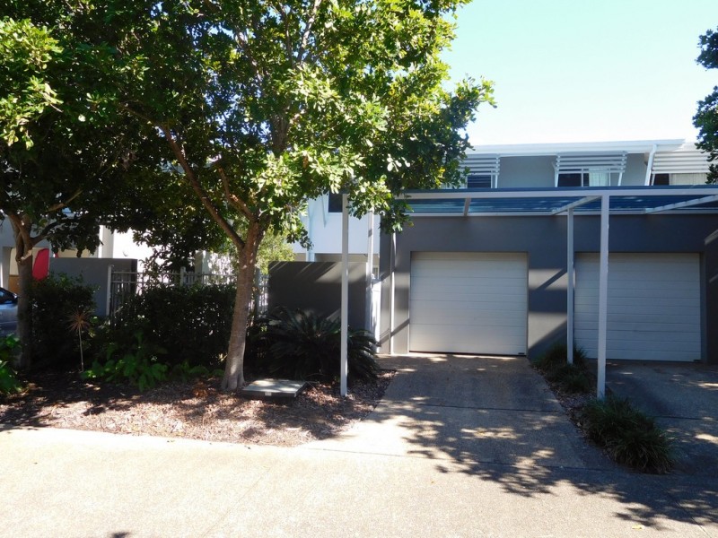 8/68 Pulgul Street, Urangan QLD 4655