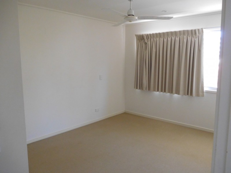 8/68 Pulgul Street, Urangan QLD 4655