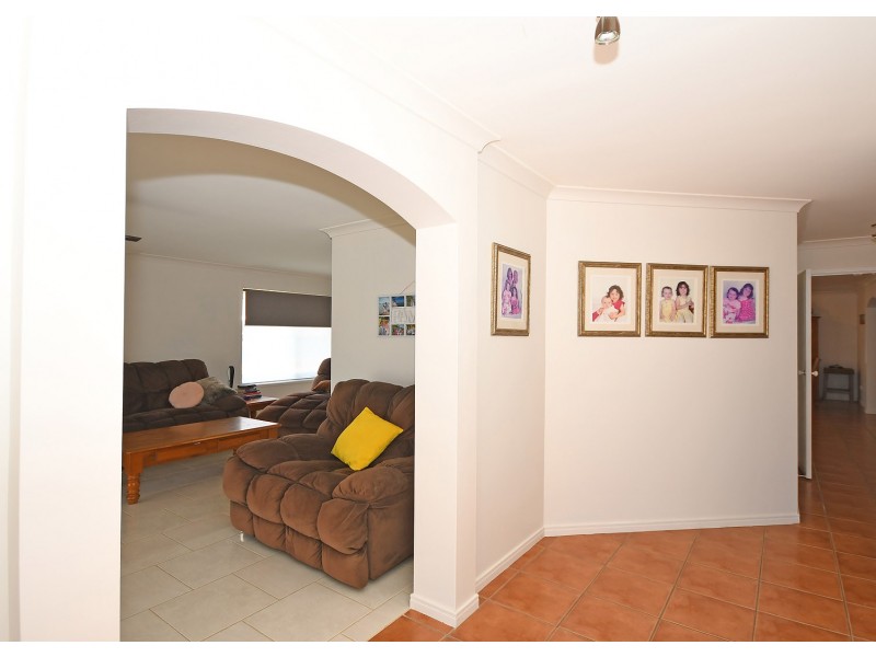 41 Heather Way, Urraween QLD 4655
