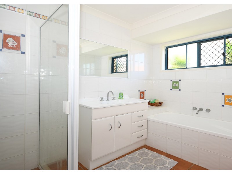 41 Heather Way, Urraween QLD 4655