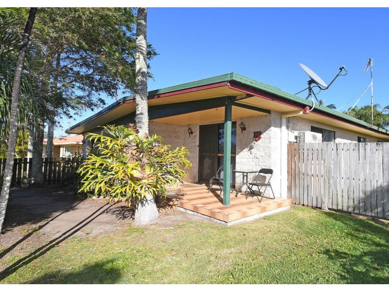 33 Honiton Street, Torquay QLD 4655