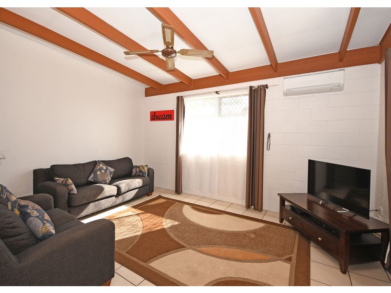 33 Honiton Street, Torquay QLD 4655