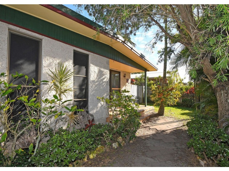 33 Honiton Street, Torquay QLD 4655
