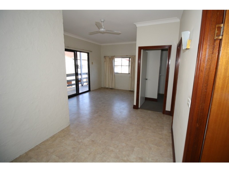 2/446 Esplanade, Torquay QLD 4655