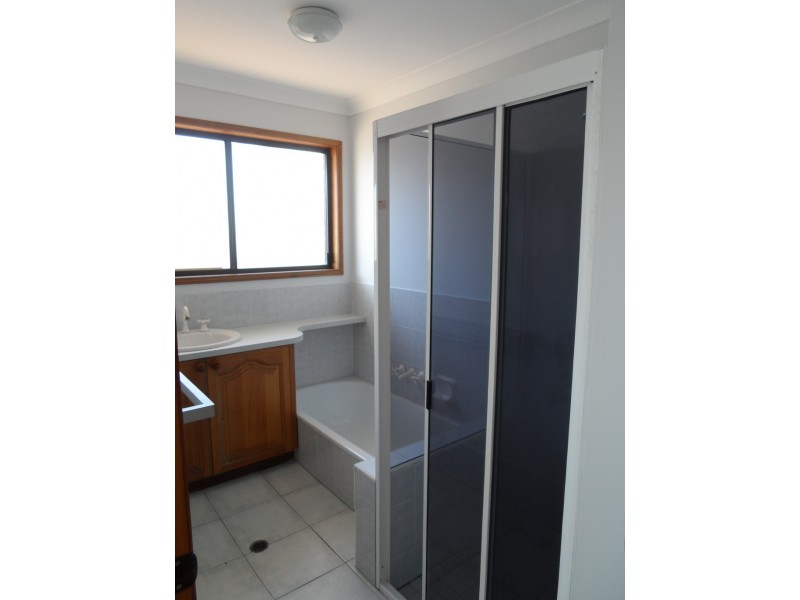8b Franklin Street, Pialba QLD 4655