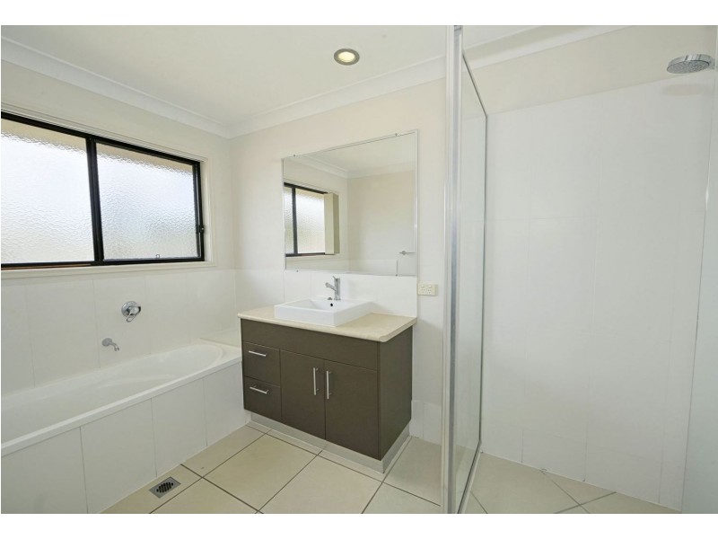 13 Colyton Street, Torquay QLD 4655