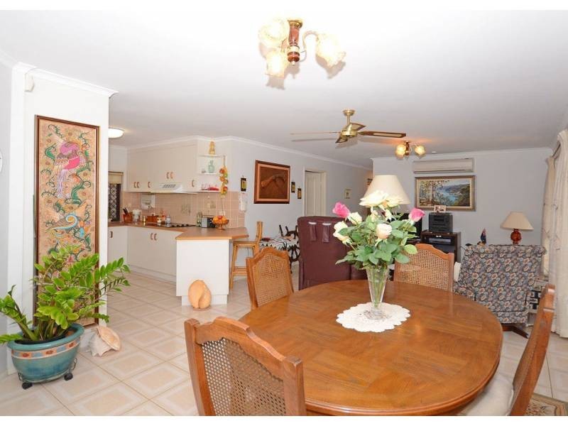 6 Dean Court, Urraween QLD 4655