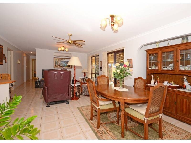 6 Dean Court, Urraween QLD 4655