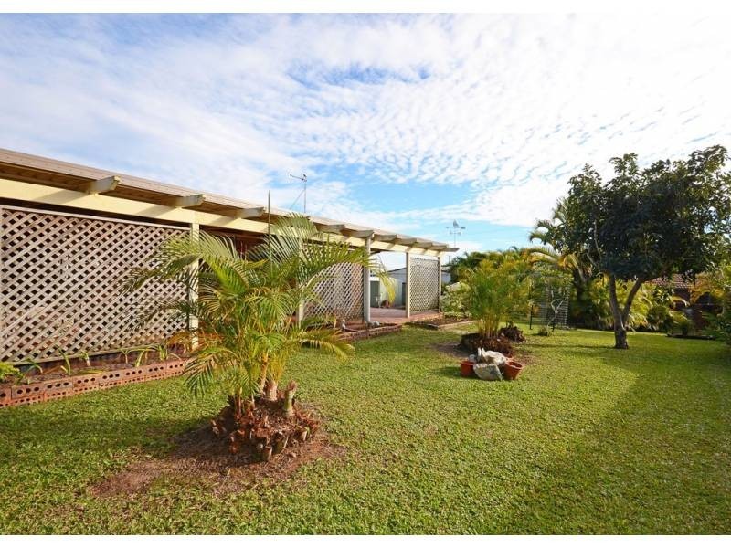 6 Dean Court, Urraween QLD 4655