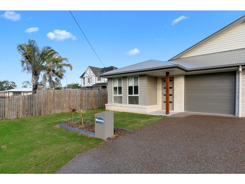 1/4 Senor Ave, Urangan QLD 4655