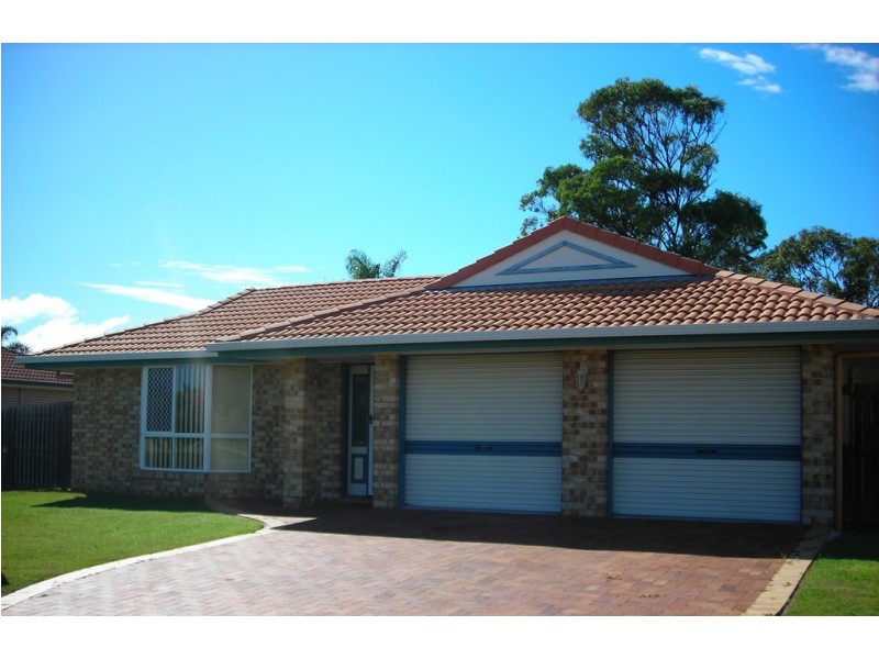 17 Tristania Cresent, Urangan QLD 4655
