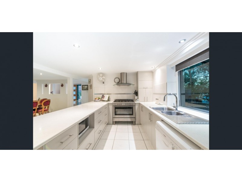 337 Torquay Terrace, Torquay QLD 4655