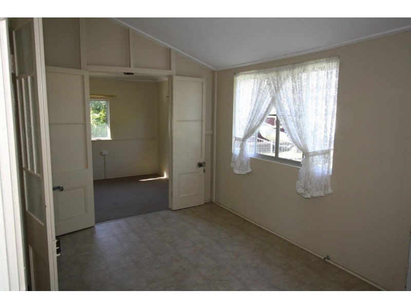 150 Torquay Road, Scarness QLD 4655