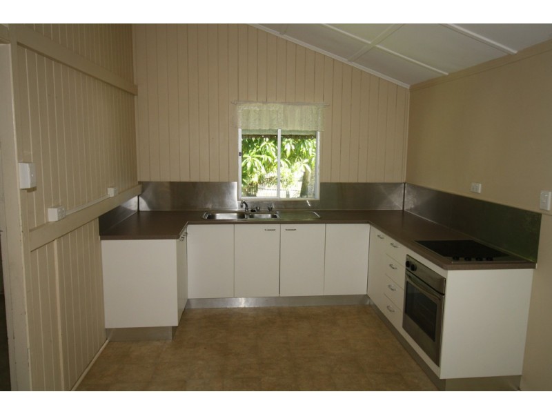 150 Torquay Road, Scarness QLD 4655