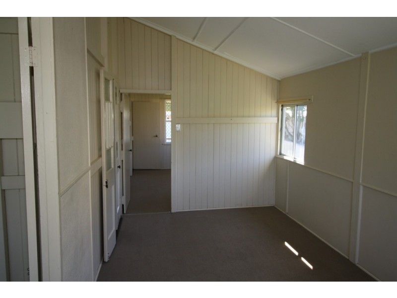 150 Torquay Road, Scarness QLD 4655
