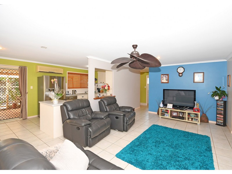 3 Benson Close, Urraween QLD 4655