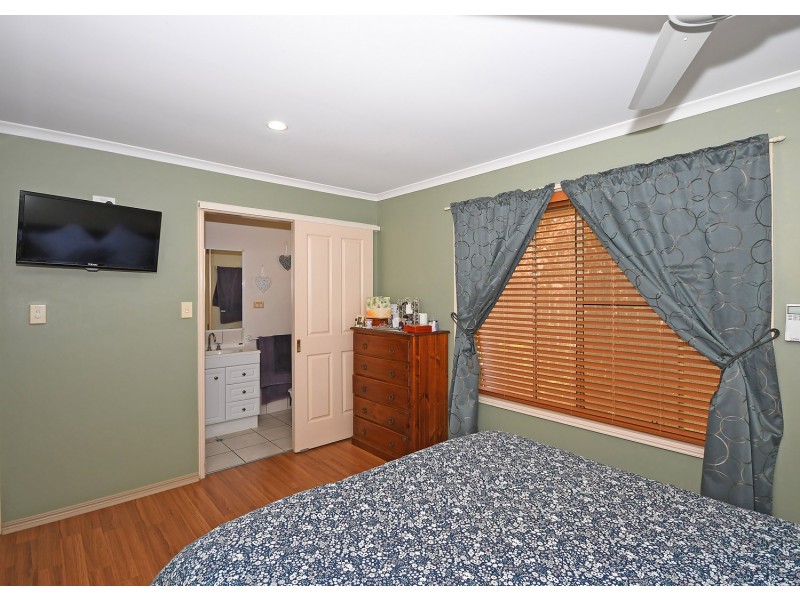 3 Benson Close, Urraween QLD 4655