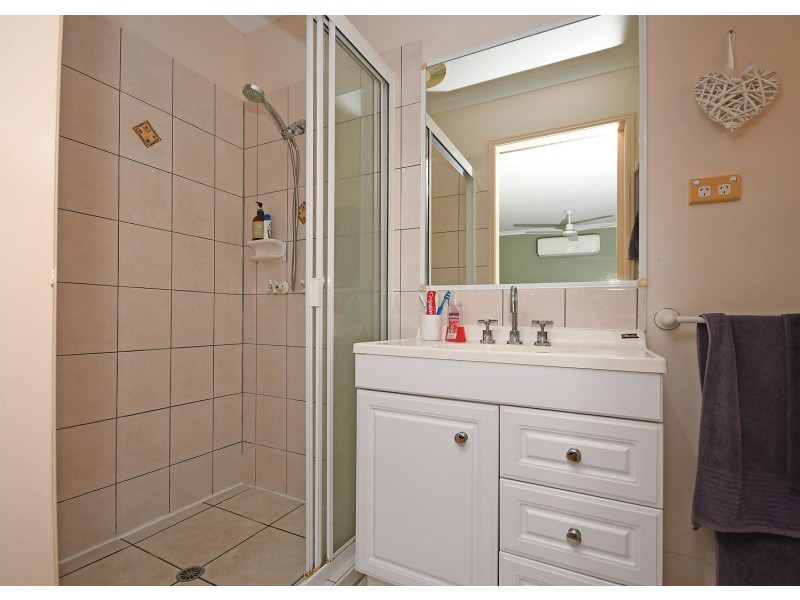 3 Benson Close, Urraween QLD 4655