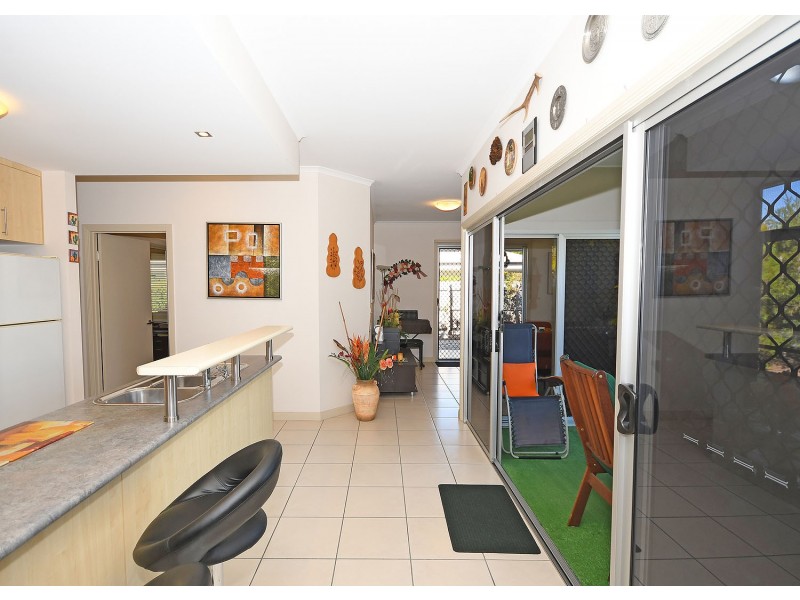 18/230 Pulgul Street, Urangan QLD 4655