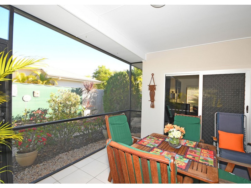 18/230 Pulgul Street, Urangan QLD 4655