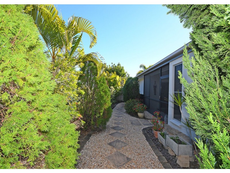18/230 Pulgul Street, Urangan QLD 4655