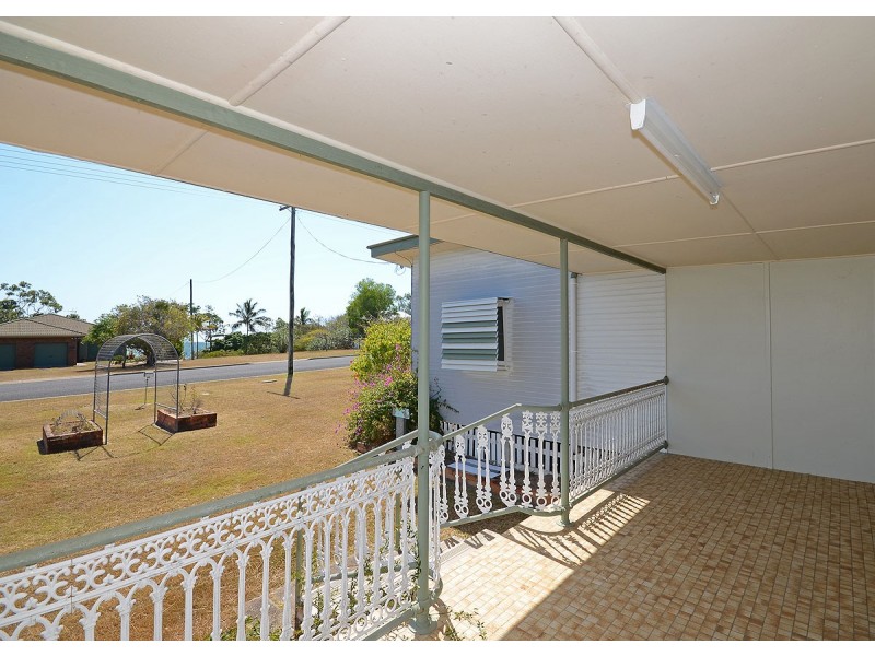 15 Mant Street, Point Vernon QLD 4655